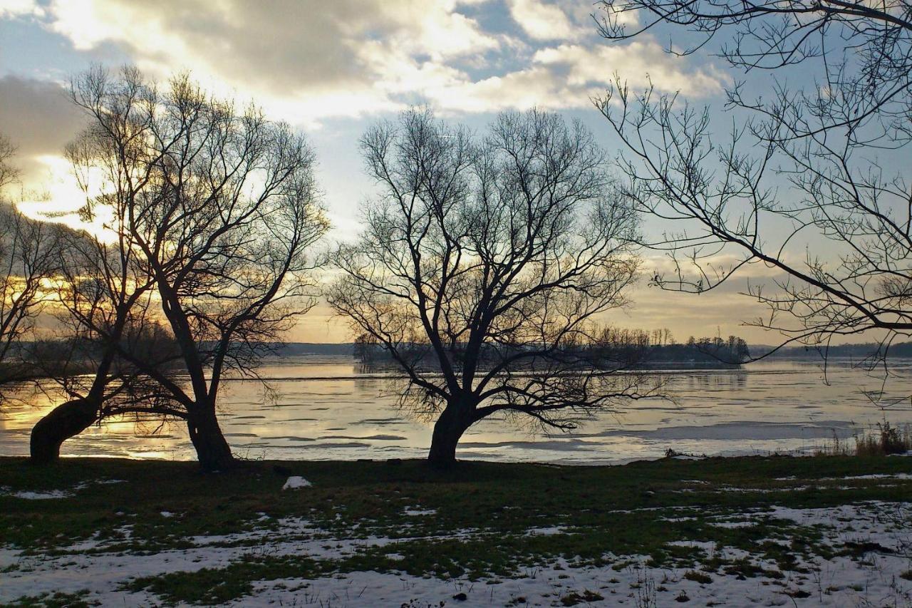 Mieszkanie nad jeziorem Rydzówka+prywatny staw+plaża+Mazury Srokowo Exterior foto